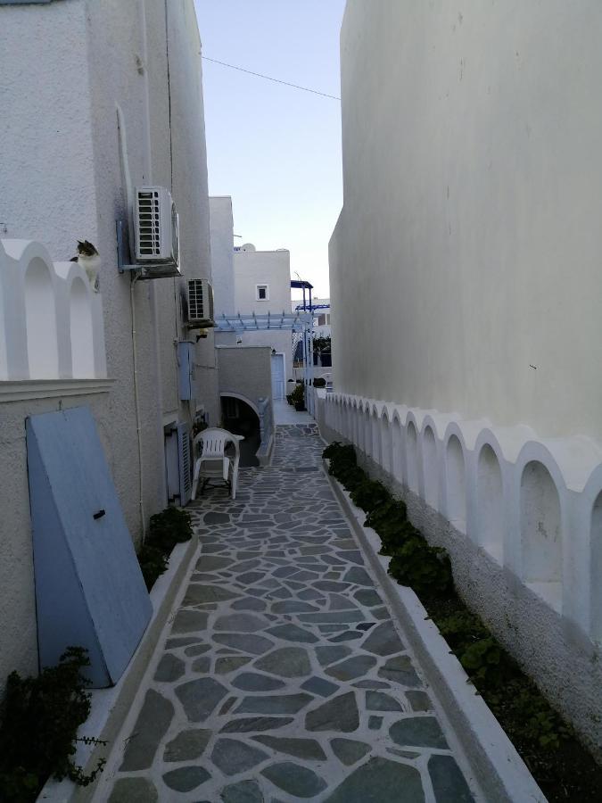 Dilino Kamári Exterior foto