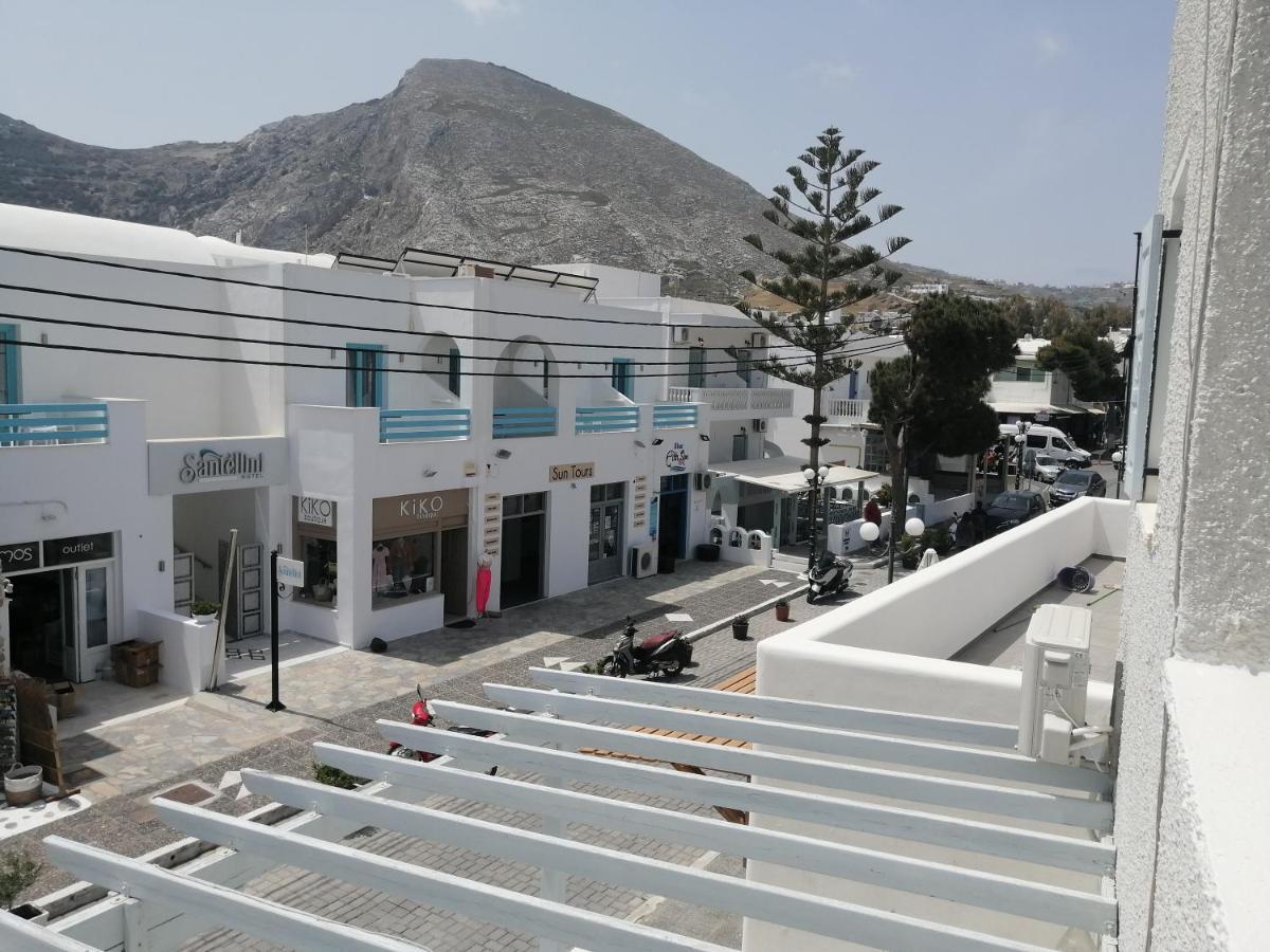 Dilino Kamári Exterior foto