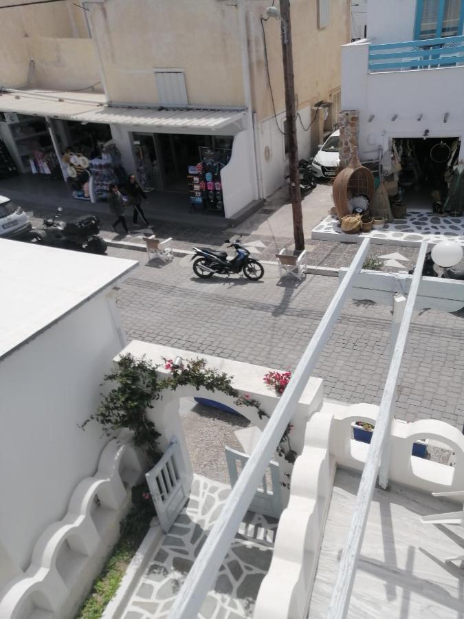 Dilino Kamári Exterior foto