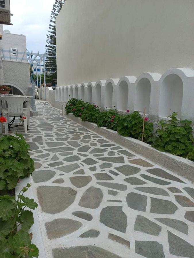 Dilino Kamári Exterior foto