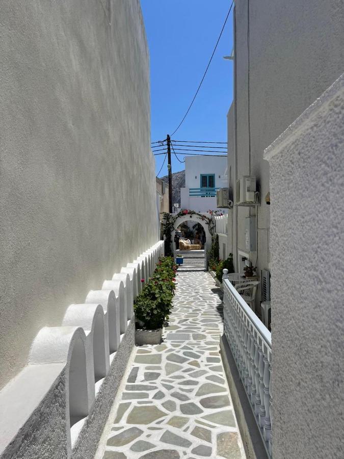 Dilino Kamári Exterior foto